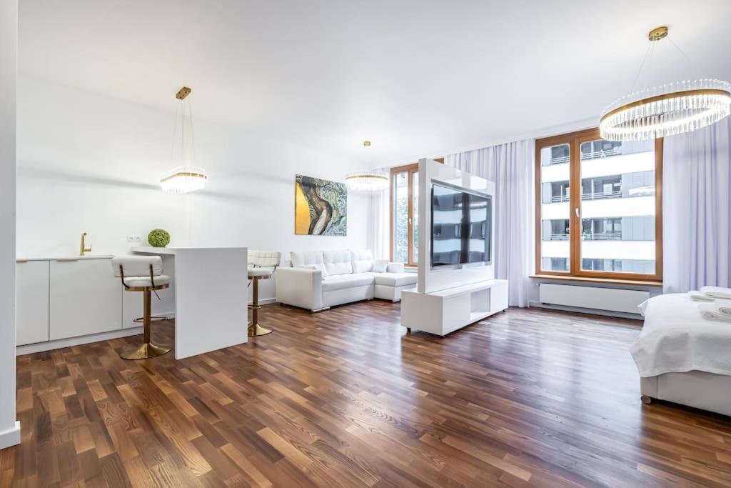 Apartament Luxury Princessa & Garage & Cable Tv Channels