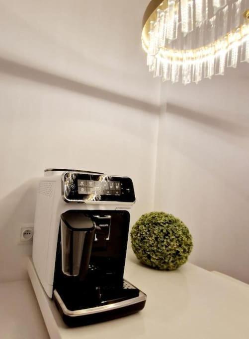Luxury Princessa & Garage & Cable Tv Channels Apartament