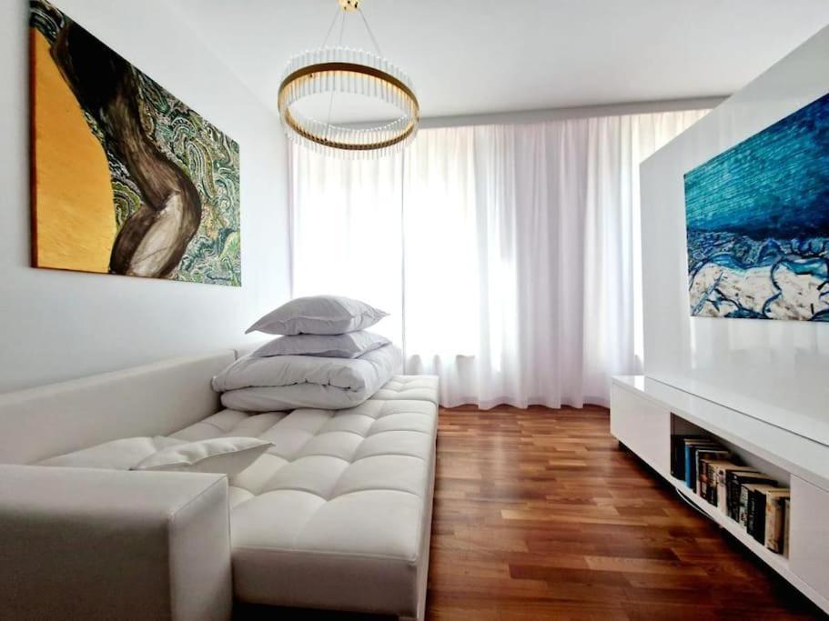 Apartament Luxury Princessa & Garage & Cable Tv Channels *
