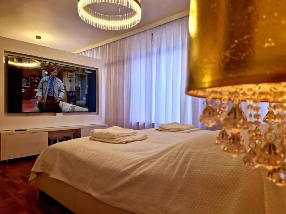 Luxury Princessa & Garage & Cable Tv Channels * Warszawa